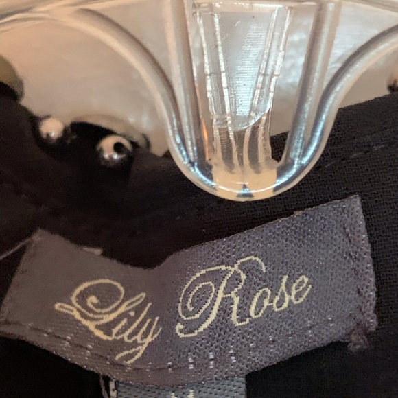 Lilly Rose Dress - Picture 2 of 9